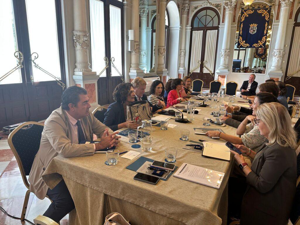 El Ayuntamiento de Valladolid presenta en Málaga nuevas medidas para proteger a usuarios vulnerables de la vía