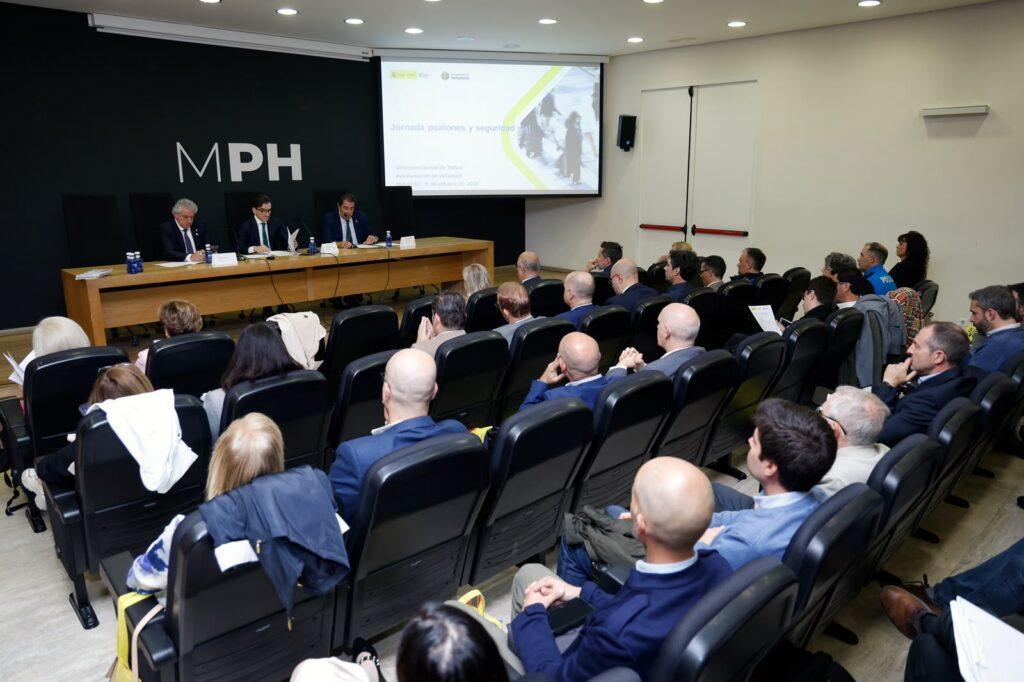Valladolid y DGT promueven la seguridad vial para peatones y usuarios vulnerables en jornada de concienciación