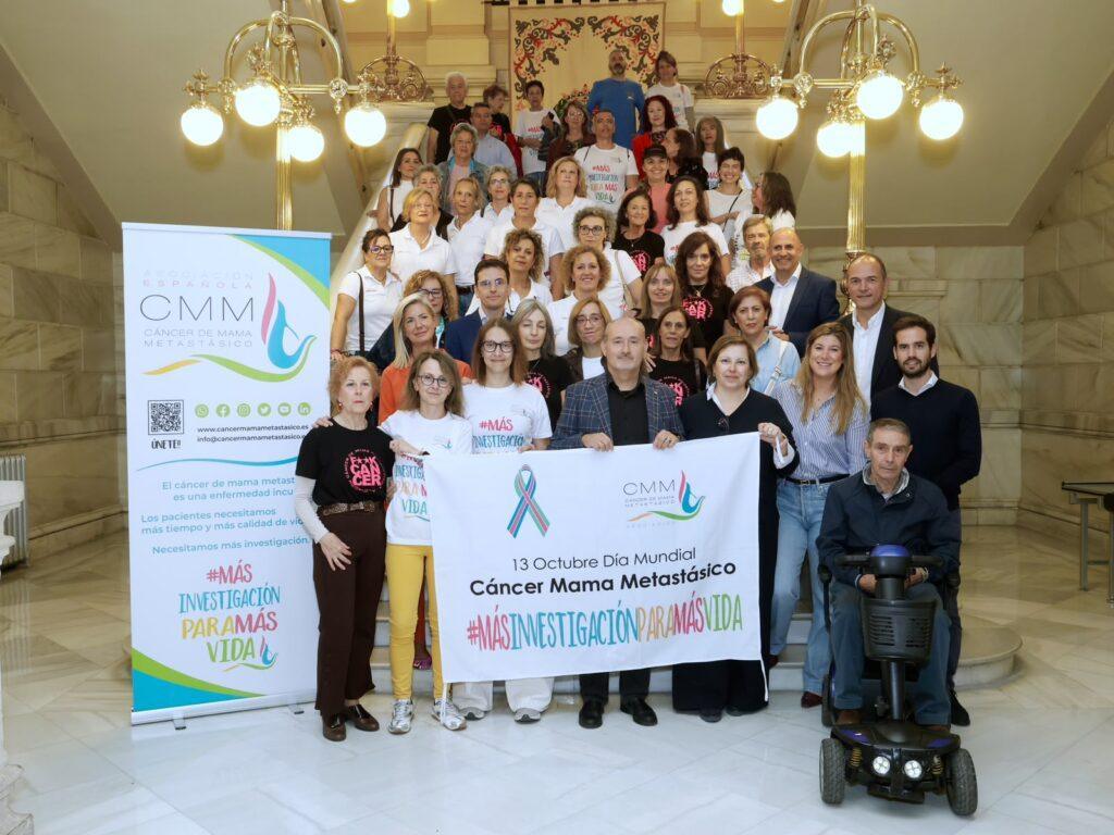 El Ayuntamiento de Valladolid apoya a las personas con cáncer de mama metastásico en el Día Mundial de la enfermedad