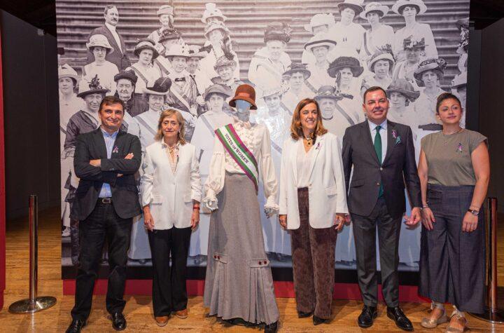 Inauguración de la exposición ‘La Conquista del Voto. Atrévete a ser libre’ en el Centro Cultural Provincial por la Diputación y Fundos
