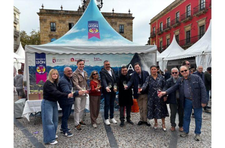 La III Feria de Productos de León destaca a Gijón como el principal escaparate comercial de la despensa leonesa