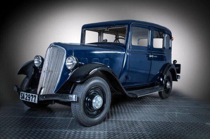 El Renault Monaquatre de 1933 destaca en octubre en el MHAS de Salamanca por el 75 aniversario de Renault en España
