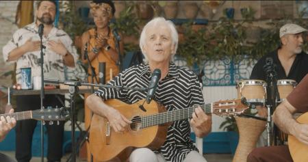Kiko Veneno presenta su gira de acústicos en el Teatro Juan Bravo de España